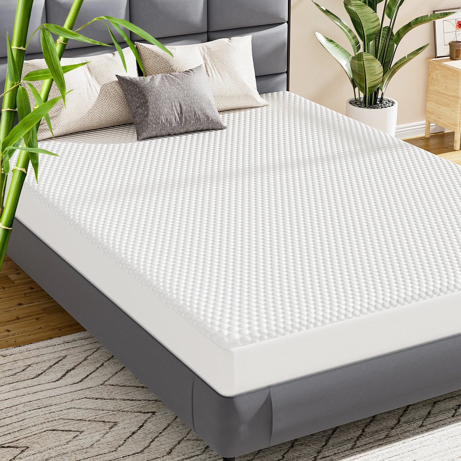 JHK King Size Mattress Protector 100% Waterproof Mattress Cover Skin-Friendly Soft Bed Cover Breathable 3D Air Fabric 80" x 76"